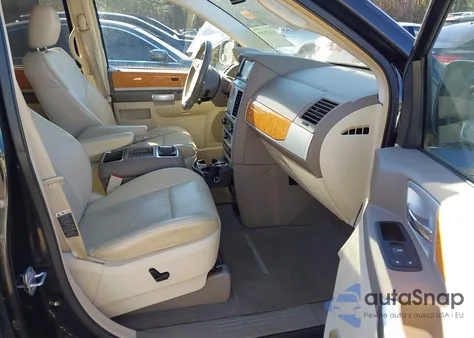 2008 Chrysler Town & Country Limited from USA, damaged, VIN 2A8HR64X88R690013